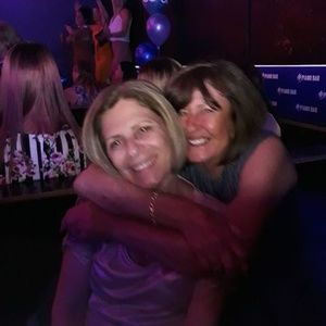 Meet your Posher, Joy